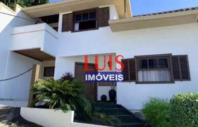 Imagem: A casa em condomínio possui 3 Dormitórios, 4 Banheiros, 3