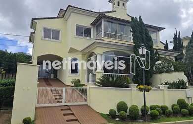 Imagem: A casa em condomínio possui 3 Dormitórios, 4 Banheiros, 3