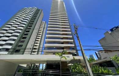 Imagem: O apartamento possui 4 Dormitórios, 5 Banheiros, 3 Vagas na