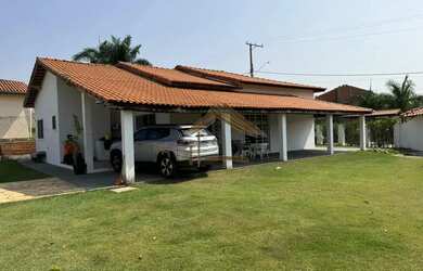 Imagem: A fazenda possui 1.000m² de Área e está localizado em Área