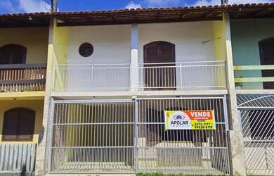 Imagem: A casa possui 3 Dormitórios, 3 Banheiros, 1 Vaga na garagem