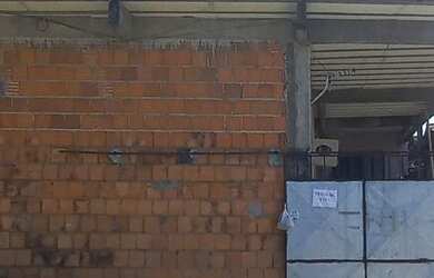 Imagem: A casa possui 5 Dormitórios, 4 Banheiros, 3 Vagas na garagem