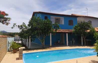 Imagem: A casa possui 4 Dormitórios, 5 Vagas na garagem, Imóvel novo