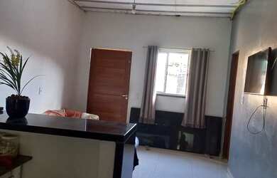 Imagem: A casa possui 4 Dormitórios, 4 Vagas na garagem e está localizado