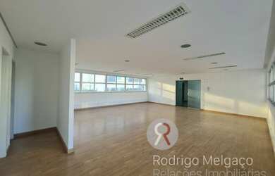 Imagem 14: Sala Jockey Club $4000 em Locação no Bairro Savassi Belo Horizonte-MG