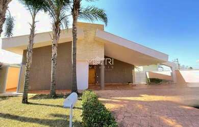 Imagem: A casa em condomínio possui 3 Dormitórios, 5 Banheiros, 4