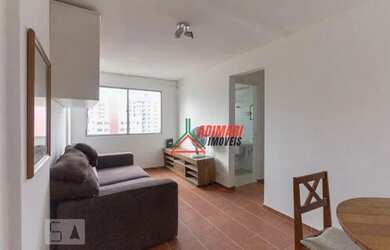 Imagem: O apartamento possui 2 Dormitórios, 1 Banheiro, 1 Vaga na garagem