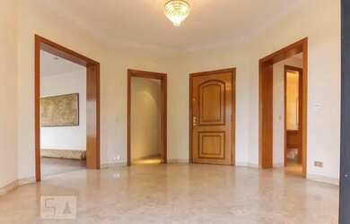 Imagem: O apartamento possui 4 Dormitórios, 5 Banheiros, 4 Vagas na