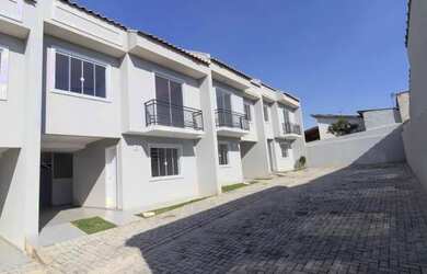 Imagem 4: Sobrado. Área de serviço, 70m² de Área, 2 Vagas na garageme3 Dormitórios