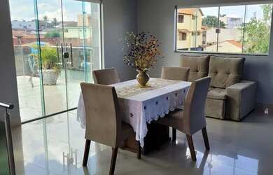 Imagem 15: Vendo casa. 380m² de Área, 5 Vagas na garageme4 Dormitórios