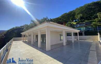 Imagem: A casa em condomínio possui 3 Dormitórios, 5 Banheiros, 1