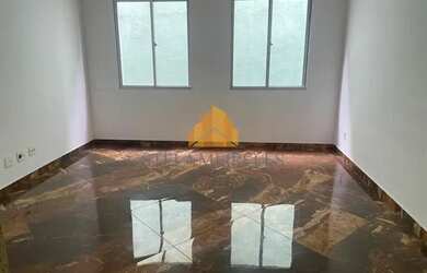 Imagem: O apartamento possui 3 Dormitórios, 1 Banheiro, 2 Vagas na