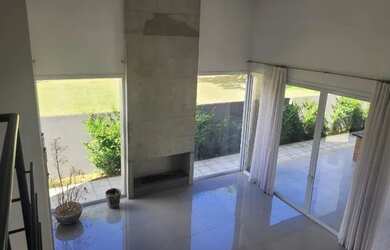 Imagem 16: Casa no condomínio Porto Atibaia em SP. São 5 Suítes, piscina aquecida,...