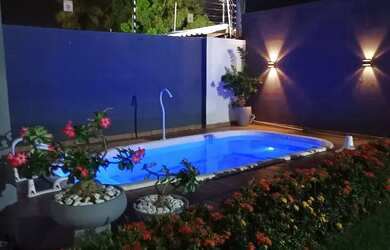 Imagem: A casa em condomínio possui 4 Dormitórios, 4 Banheiros, 5