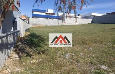 Imagem: O terreno possui 405m² de Área e está localizado em Loteamento