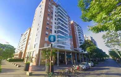 Imagem: O apartamento possui 4 Dormitórios, 3 Banheiros, 2 Vagas na