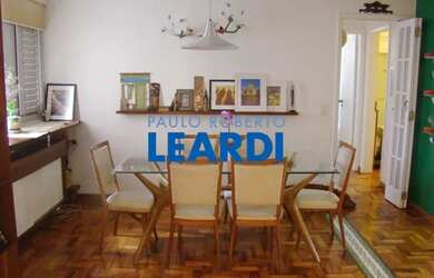 Imagem: O apartamento possui 3 Dormitórios, 3 Banheiros, 2 Vagas na