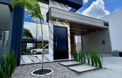 Imagem: A casa em condomínio possui 3 Dormitórios e está localizado