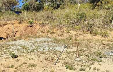 Imagem: O terreno possui 1.000m² de Área e está localizado em Azurita