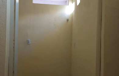 Imagem 2: Alugo AP 650. 30m² de Área, 1 Banheiroe1 Dormitório