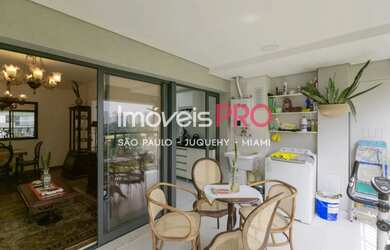 Imagem: O apartamento possui 3 Dormitórios, 3 Banheiros, 2 Vagas na