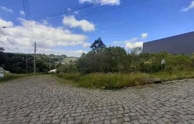 Imagem: O terreno possui 761m² de Área e está localizado em Centro