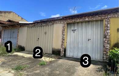 Imagem: A casa possui 5 Dormitórios, 5 Banheiros, 3 Vagas na garagem