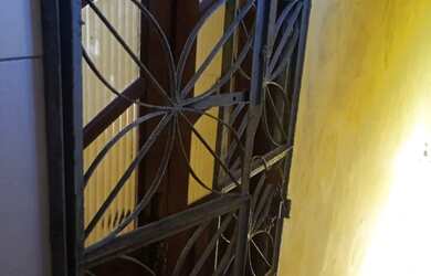 Imagem: A casa possui 1 Dormitório, 1 Banheiro e está localizado