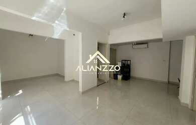 Imagem: O depósito possui 50m² de Área e está localizado em Centro