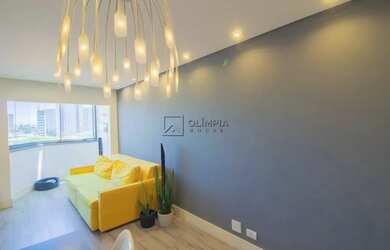 Imagem: O apartamento possui 2 Dormitórios, 1 Banheiro, 1 Vaga na garagem