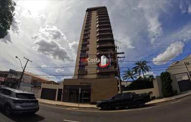 Imagem: O apartamento possui 3 Dormitórios, 3 Banheiros, 2 Vagas na