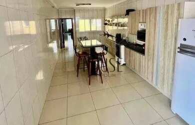 Imagem: A casa em condomínio possui 3 Dormitórios, 4 Banheiros, 4