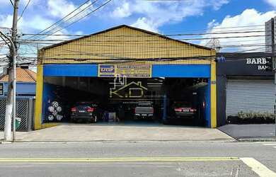 Imagem: O depósito possui 4 Vagas na garagem e 448m² de Área e está