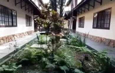 Imagem: A casa possui 2 Dormitórios, 1 Banheiro, 136m² de Área, Imóvel