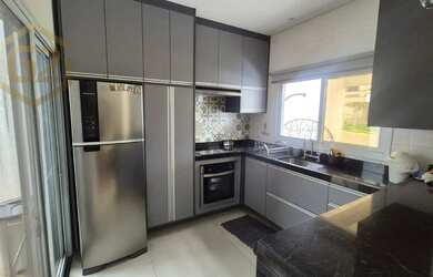 Imagem: A casa em condomínio possui 3 Dormitórios, 2 Banheiros, 2