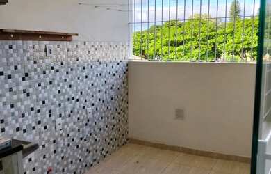 Imagem: O apartamento possui 3 Dormitórios, 1 Banheiro, 1 Vaga na garagem