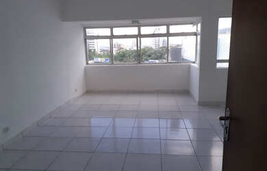 Imagem 5: Apt pra venda excelente local frente ao novo shopping em C.Caiada,Muito...