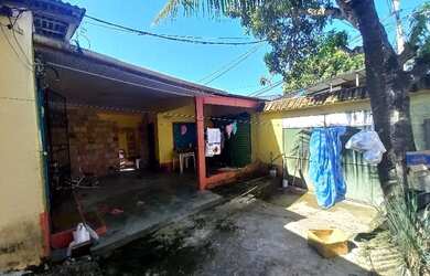 Imagem 4: Vendo casa. Churrasqueira, Varanda, 1 Banheiroe2 Dormitórios