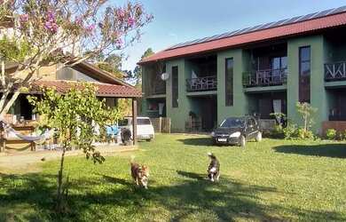Imagem: A casa possui 5 Dormitórios, 5 Banheiros, 5 Vagas na garagem