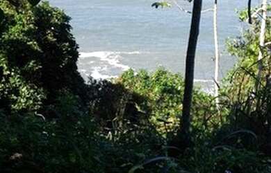 Imagem: O terreno possui 394m² de Área e está localizado em Enseada