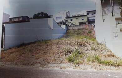 Imagem: O terreno possui 302m² de Área e está localizado em Jardim