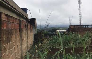 Imagem: O terreno possui 200m² de Área e está localizado em Jardim