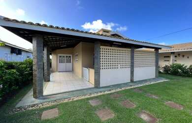 Imagem: A casa em condomínio possui 4 Dormitórios, 3 Banheiros, 2