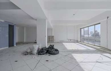 Imagem: O depósito possui 1 Vaga na garagem, 128m² de Área, Imóvel