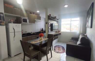 Imagem: O apartamento possui 2 Dormitórios, 1 Banheiro, 1 Vaga na garagem