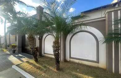 Imagem: A casa em condomínio possui 3 Dormitórios, 4 Banheiros, 3