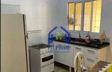 Imagem: A casa possui 3 Dormitórios, 2 Banheiros, 2 Vagas na garagem