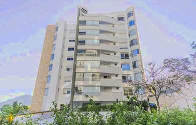 Imagem: O apartamento na cobertura possui 4 Dormitórios, 5 Banheiros