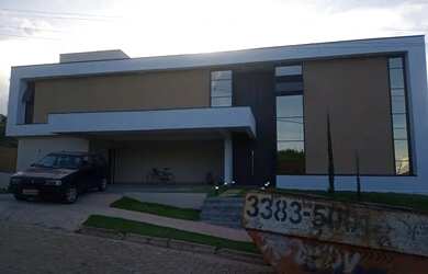 Imagem: A casa em condomínio possui 4 Dormitórios, 5 Banheiros, 3