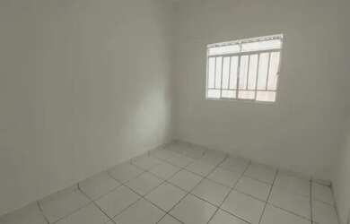 Imagem: A casa possui 3 Dormitórios, 1 Banheiro, 100m² de Área e